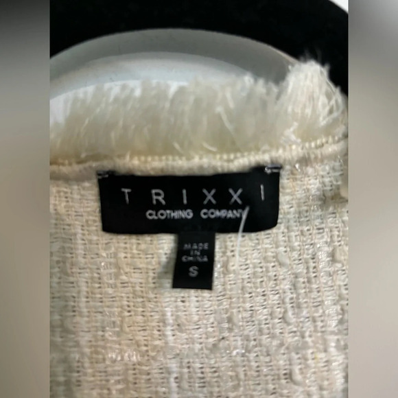 NWT Trixxi Sleeveless Bouclé Button Up Fringed 100% Polyester Mini Dress - Picture 7 of 8